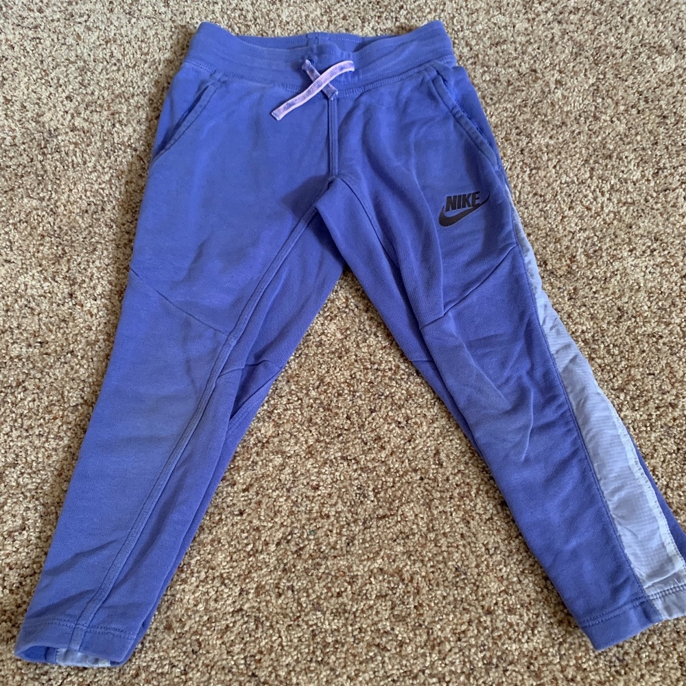 Youth Nike Standard Fit Jogging Pants